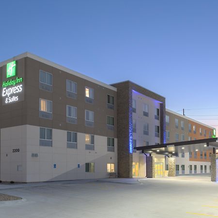 Holiday Inn Express & Suites Lincoln I - 80 By Ihg Kültér fotó