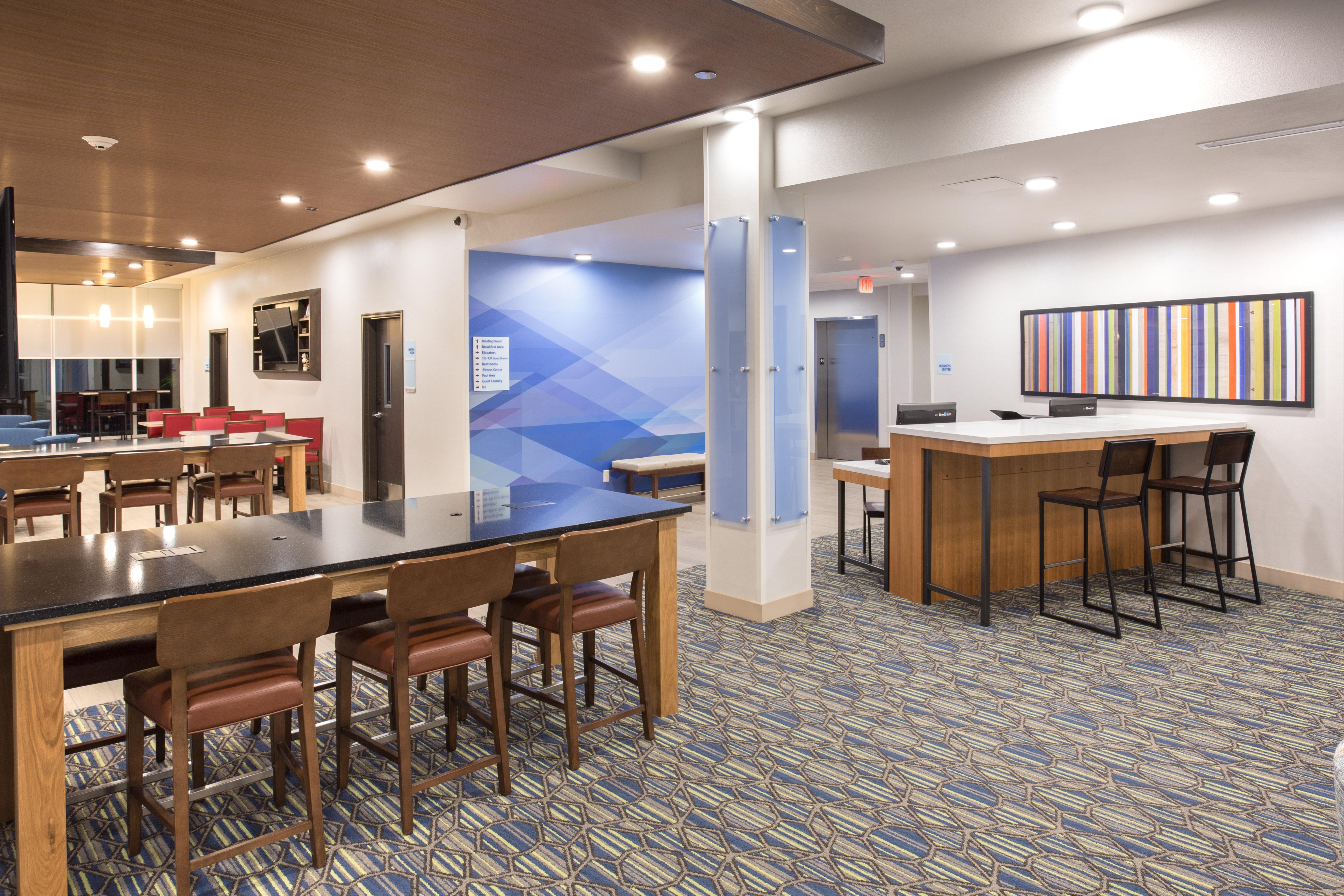 Holiday Inn Express & Suites Lincoln I - 80 By Ihg Kültér fotó